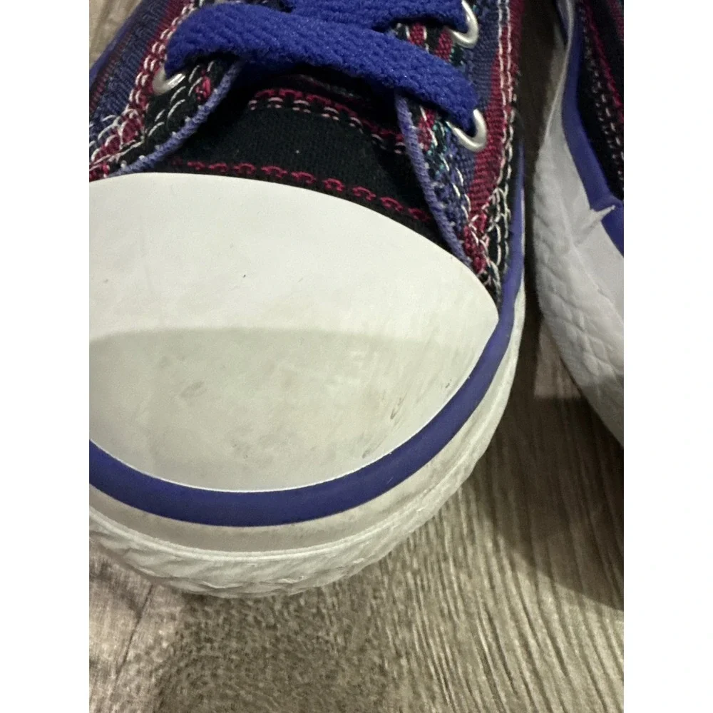 Converse Chuck Taylor All Star Junior Size 2 Multicolor Striped Low Top 648867F‎